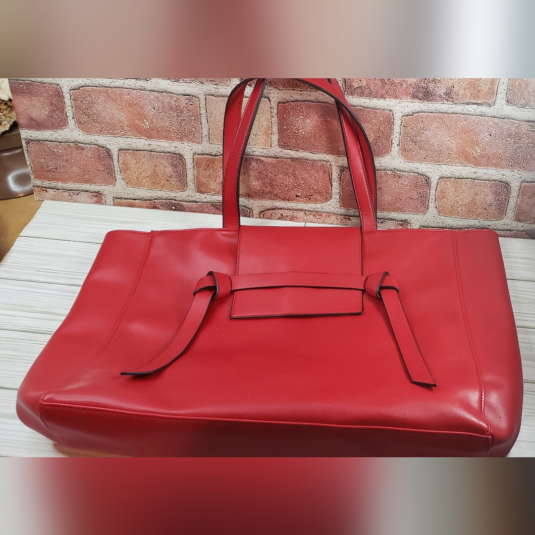 Elizabeth Arden Red Tote Bag
